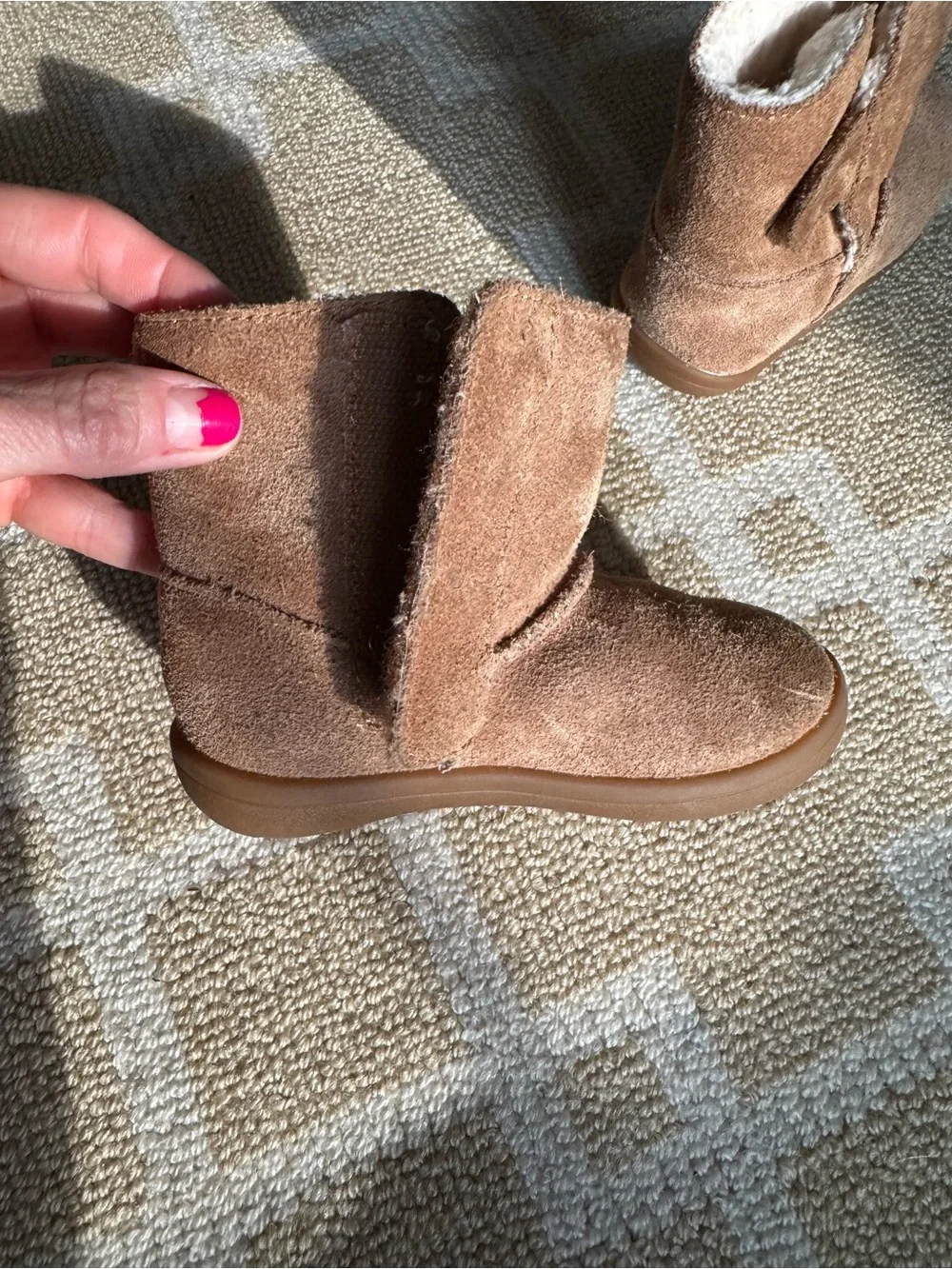 UGG Keelan II Toddler Chestnut Sheepskin Suede Winter Boots Size 6